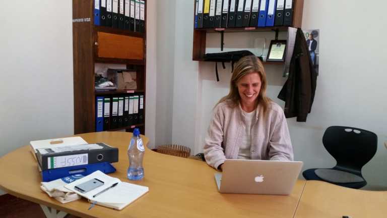 00038 Haydom AvL aan t werk